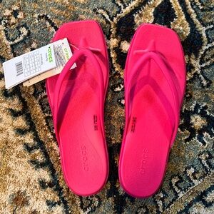 Crocs Miami Hot Pink Flip Flop Sandals